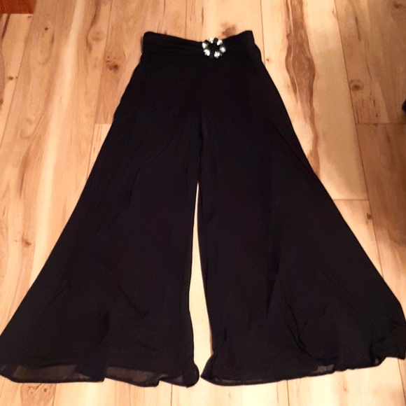 Dress Barn Pants - DRESSBARN WIDE LEG FLOWY PANTS M